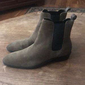 Urban outfitters Chelsea dress shoes size 11